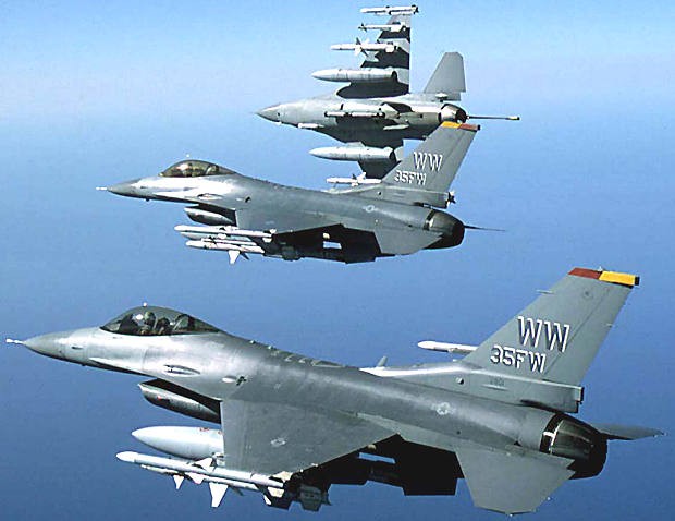 F-16 Fighting Falcon (ảnh wikipedia)